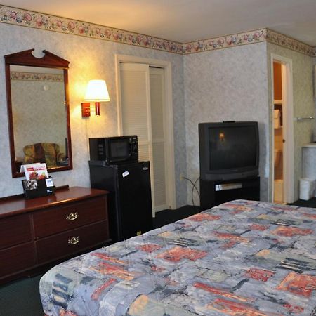 Merrimac Inn & Suites Williamsburg Bagian luar foto