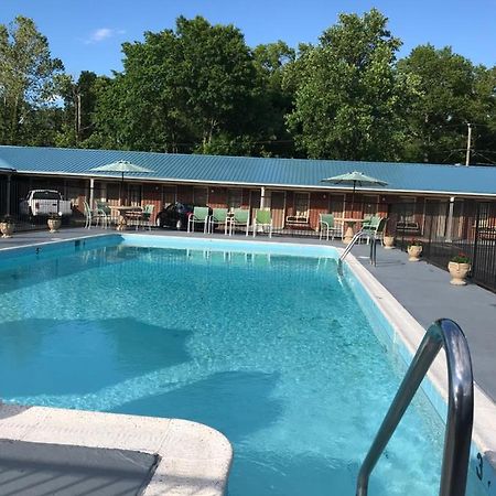 Merrimac Inn & Suites Williamsburg Bagian luar foto