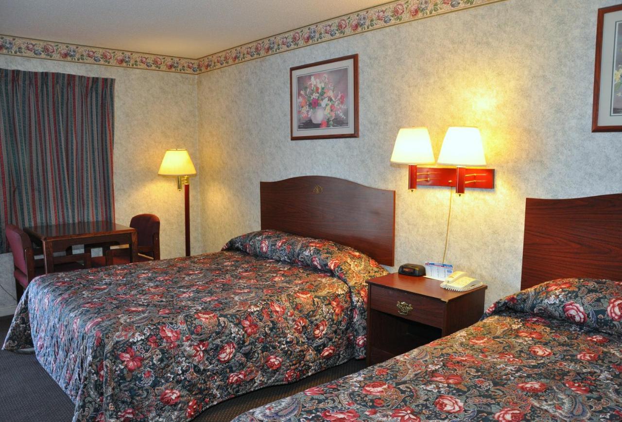 Merrimac Inn & Suites Williamsburg Bagian luar foto