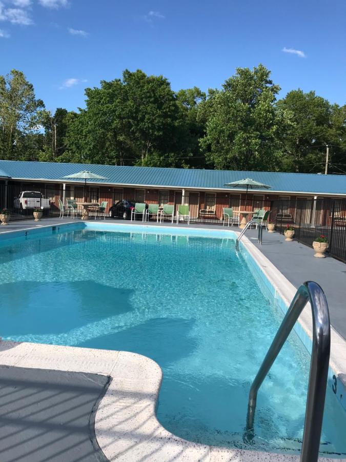 Merrimac Inn & Suites Williamsburg Bagian luar foto